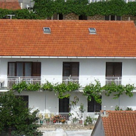 Room Dobrenka Hvar Exterior foto