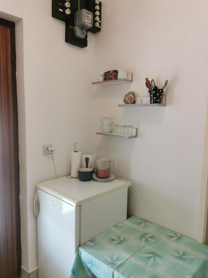 Room Dobrenka Hvar Exterior foto