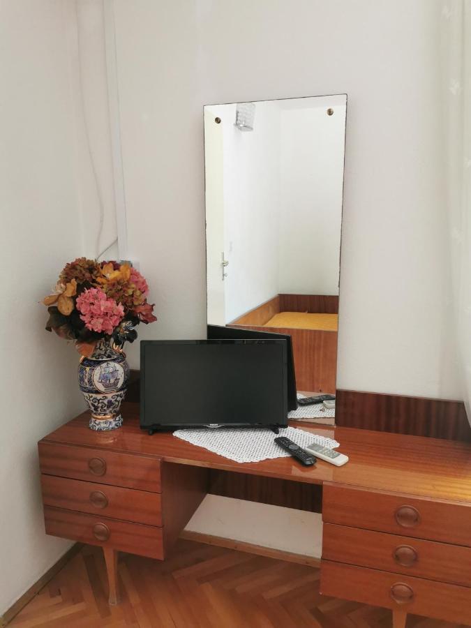 Room Dobrenka Hvar Exterior foto