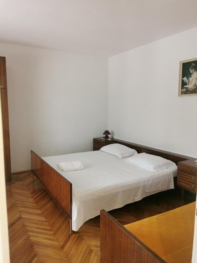 Room Dobrenka Hvar Exterior foto